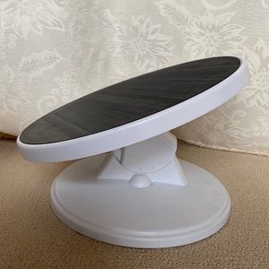 Wilton Tilting Turntable